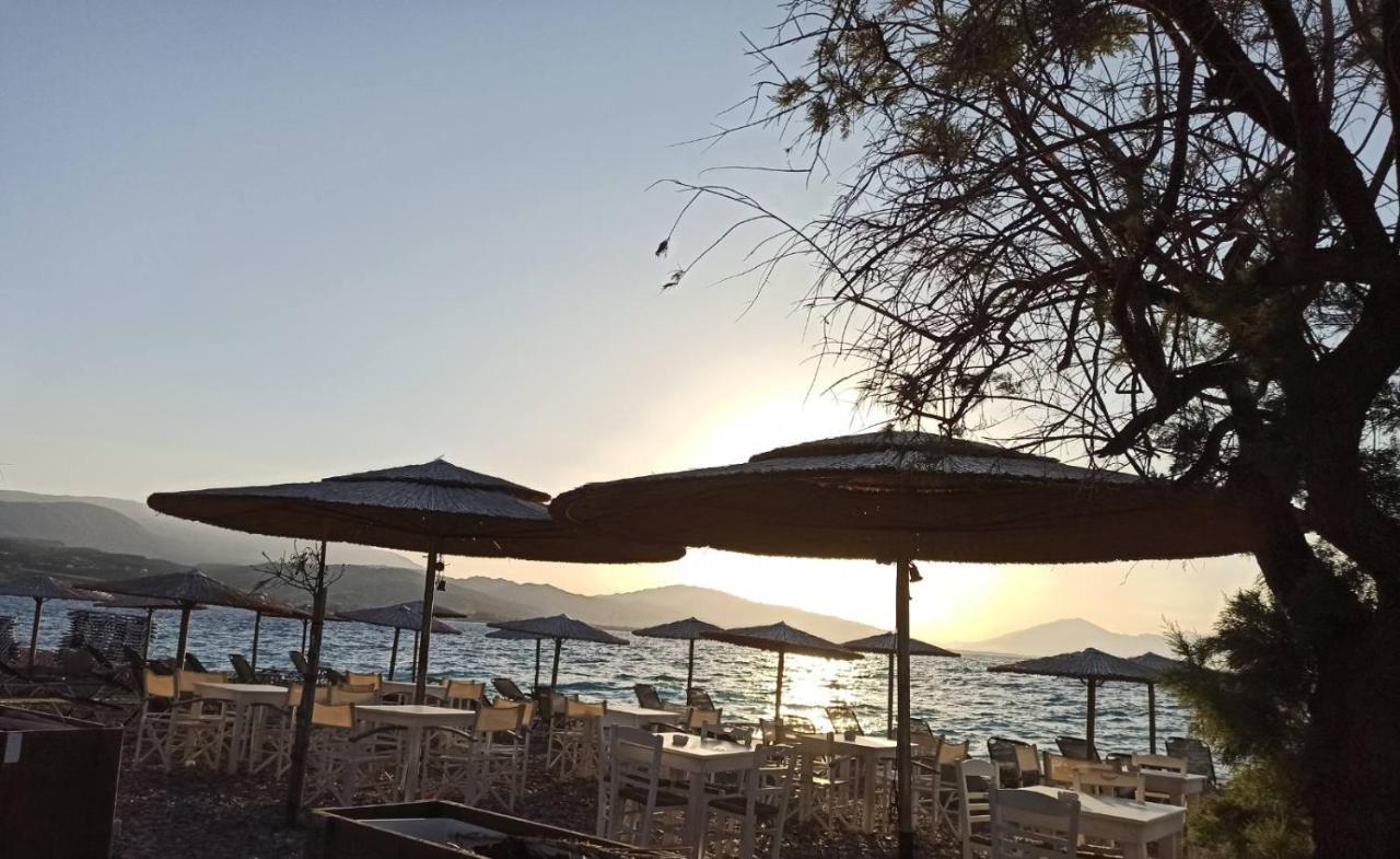 Aliki Guest House Aigio Exterior photo
